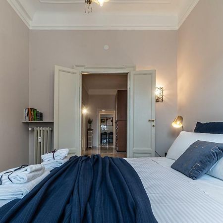 Joivy Sophisticated 3-Bed Flat With Desk Apartment Milano Exterior foto