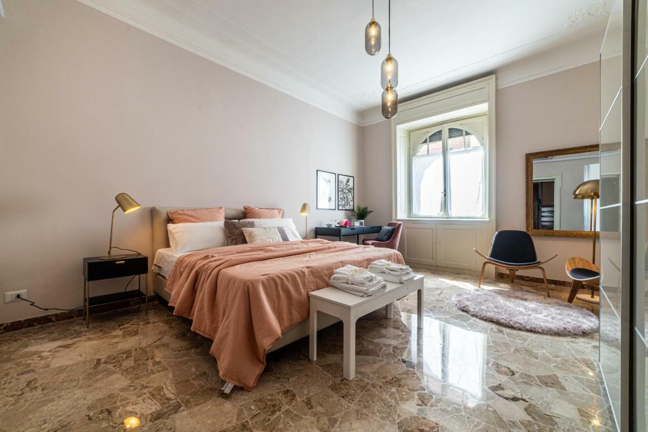 Joivy Sophisticated 3-Bed Flat With Desk Apartment Milano Exterior foto