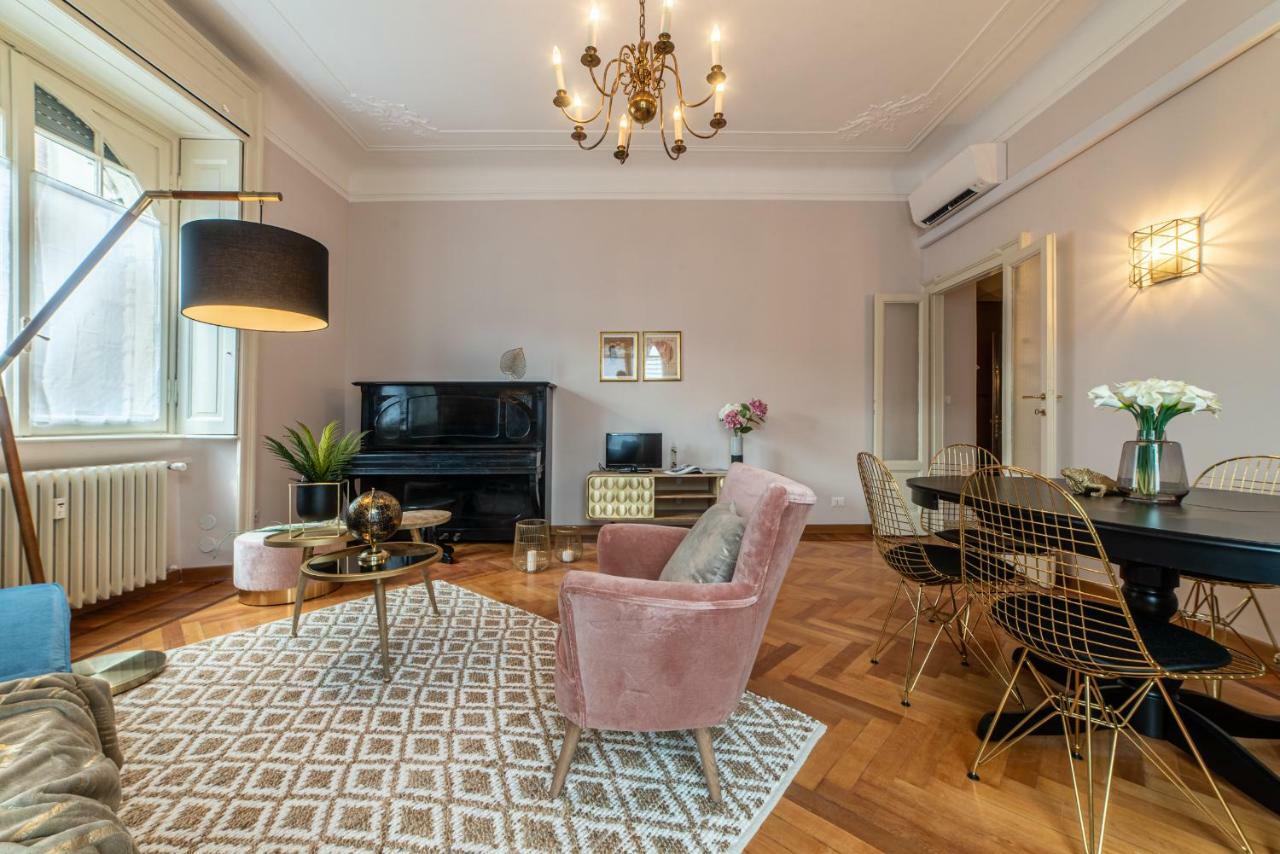 Joivy Sophisticated 3-Bed Flat With Desk Apartment Milano Exterior foto