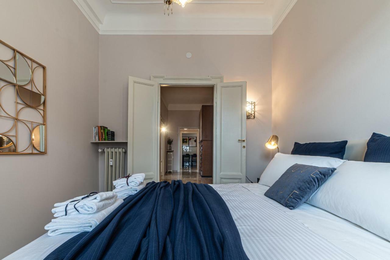Joivy Sophisticated 3-Bed Flat With Desk Apartment Milano Exterior foto
