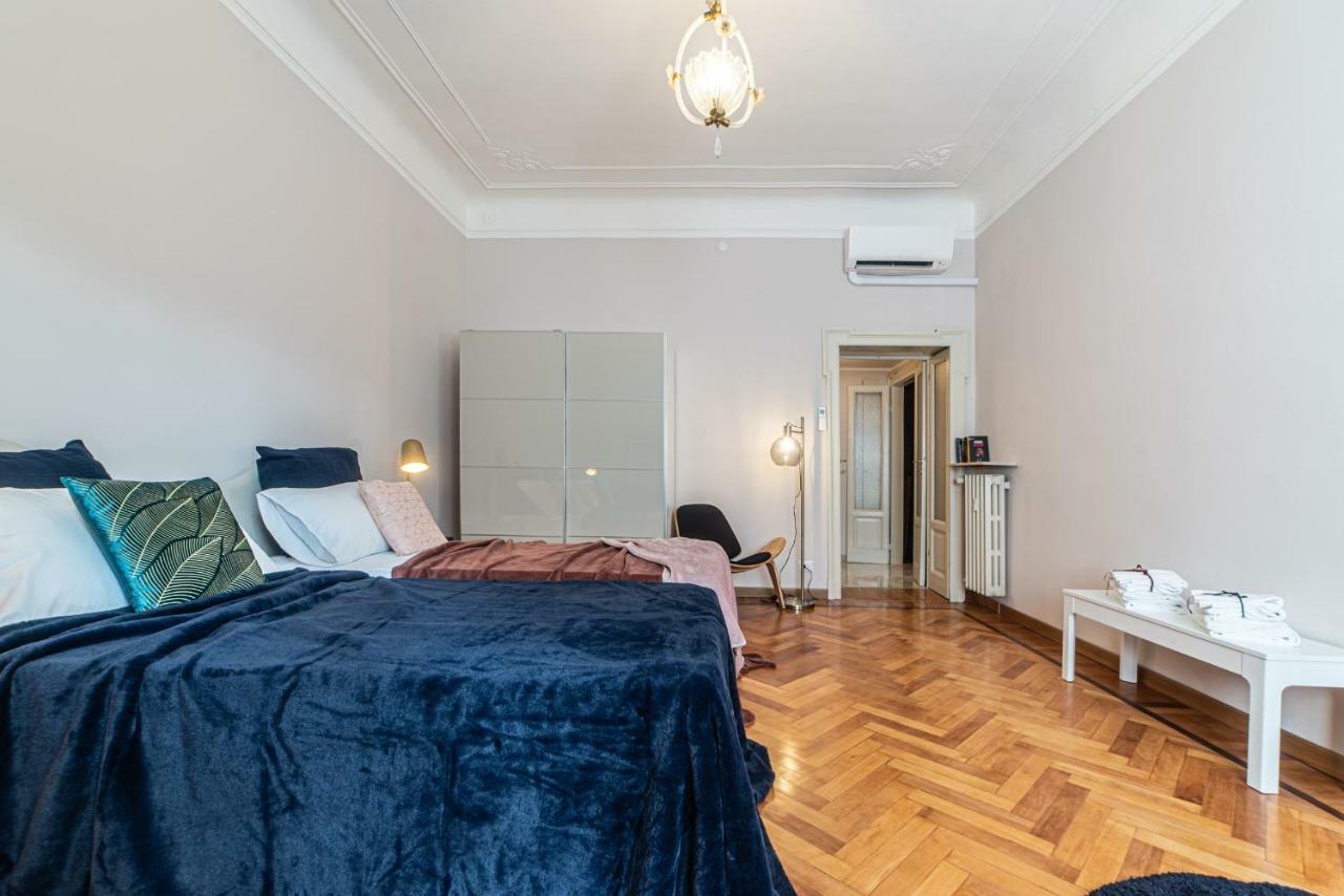 Joivy Sophisticated 3-Bed Flat With Desk Apartment Milano Exterior foto